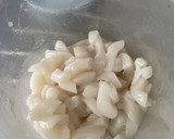 Foto del paso 4 de la receta: Alubias con calamares