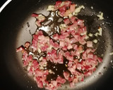 Foto del paso 1 de la receta: Tostadas de setas jamón y queso