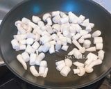 白精靈菇炒蛋的食譜步驟2照片