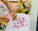 Hình bước làm 2 của món Chè lủm chủm ngũ sắc