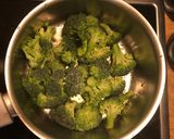 Rántott lepényhalfilé édes burgonya pürével, párolt brokkolival és főtt krumplival recept fázis 7 fotója