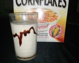 A picture of step 1 of Cornflakes Milkshake.