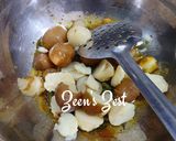 A picture of step 2 of Coconut Milk Aloo Masala.