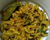 Foto langkah ke 4 dari resep Usus Ayam Bumbu kuning pedass.