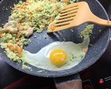 Foto langkah ke 3 dari resep Cauliflower Fried Rice / Nasi Goreng Bunga Kol.