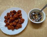 A picture of step 4 of Mushroom pops with honey garlic dip.