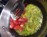A picture of step 4 of Green peas potato sabji.
