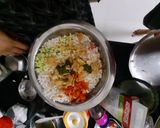 A picture of step 4 of Sukha bhel.