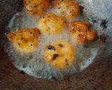 Foto langkah ke 3 dari resep Pisang Goreng Koin Wijen Hitam.