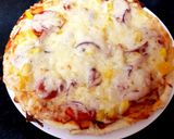 A picture of step 6 of My little Alfrado Pizza with 2 Cheese & Tomato 😘.