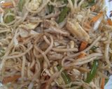 A picture of step 6 of Hakka Noodles.