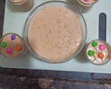 A picture of step 2 of Strawberry biscuit ice cream.