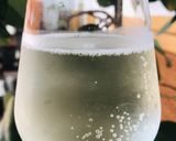 A picture of step 2 of White Wine Spritzer.