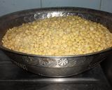 A picture of step 1 of Chane ki Daal Ka Halwa.