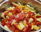 Tojásos lecsó, debreceni kolbásszal (glutén- és tejmentes) recept fázis 3 fotója