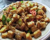 Foto langkah ke 6 dari resep Tumis Tempe dan Ikan Asin Jambal Roti.