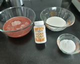 A picture of step 1 of Orange and strawberry jelly pudding.