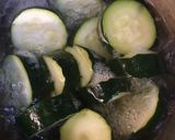 Foto langkah ke 1 dari resep Sup Zucchini.