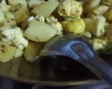 आलू गोभी की सब्जी (aloo gobi ki sabzi recipe in Hindi) रेसिपी चरण 4 फोटो