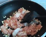 รูปขั้นตอนการทำที่ 3 ของ อกไก่ผัดขิง