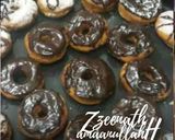A picture of step 5 of Easy Doughnuts.