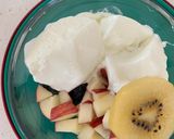 મિક્સ ફ્રુટ રાઇતું (Mix Fruit Raita Recipe In Gujarati) રેસીપી સ્ટેપ2ફોટો