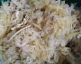 Foto langkah ke 2 dari resep Crispy Cheesy Hash Browns.