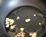 Foto del paso 3 de la receta: Curry de solomillo de cerdo con tirabeques