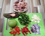 Foto langkah ke 2 dari resep Oseng Cumi Cabe Hijau.