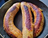 Foto del paso 1 de la receta: Plátanos maduros asados y rellenos de queso y dulce de guayaba🧀🍌🍯
