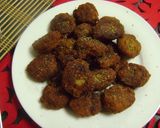 A picture of step 5 of Paka Kola'r Bora (Ripe Banana Pakora).