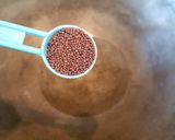 A picture of step 1 of Tomato Thokku.