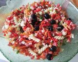 Foto del paso 3 de la receta: Ensalada de pasta multicolor 🎨