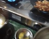 लाल चटपटा टोमेटो चीला (laal chatpata tomato cheela recipe in Hindi) रेसिपी चरण 3 फोटो