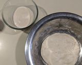 A picture of step 1 of Focaccia garden recipe.