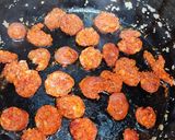 Foto del paso 1 de la receta: Arroz con chorizo