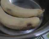 Foto langkah ke 1 dari resep Banana Chocochip Chewy Cookies.