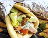 صورة لخطوة 11 من وصفة ساندوتشات شاورما الدجاج اليونانية Gyro 🇬🇷