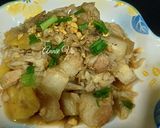 Hình bước làm 3 của món Cá cơm rim thịt và thơm