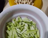 Foto langkah ke 1 dari resep Labu Siam Tempe Masak Santan.