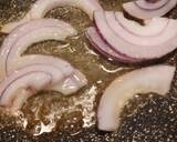 Burger with scamorza, pancetta and caramelised onions recipe step 1 photo