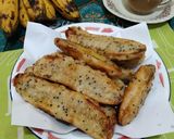 Foto langkah ke 3 dari resep Pisang Goreng Wijen Hitam.