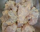 A picture of step 1 of Tandoori chicken bites.