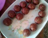 A picture of step 1 of Kofta Curry.