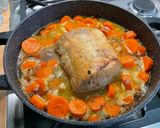 Une image de l'étape 15 de Rôti de porc au miel et carottes confites.