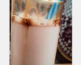 A picture of step 3 of Hot Chocolate milkshake.
