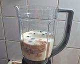 Foto del paso 2 de la receta: Licuado de arándanos y yogur