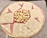 Foto del paso 2 de la receta: Pastel salado de hojaldre con jamón, queso y sésamo “sin gluten”