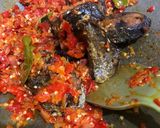 Foto langkah ke 5 dari resep Ikan Tongkol Balado Padang.