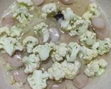 Foto langkah ke 3 dari resep Cah Kembang Kol Sosis.